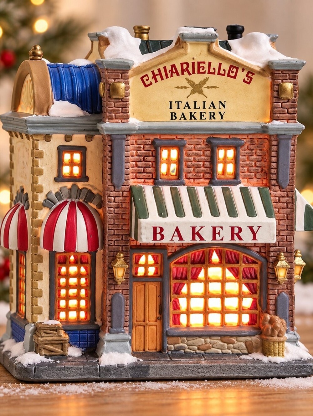 Lemax Chiariello’s Italian Bakery Lighted Christmas Village Building 75548 Retir